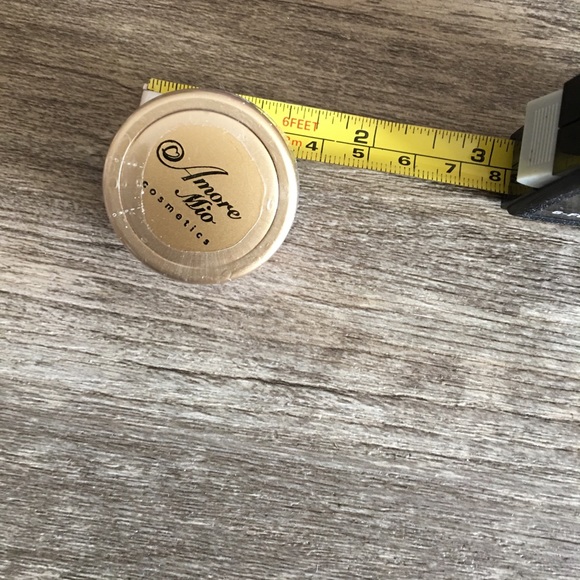 Amore Mio Cosmetics Shimmer PEACH Powder, Sh55 -2.5-G - Picture 3 of 3